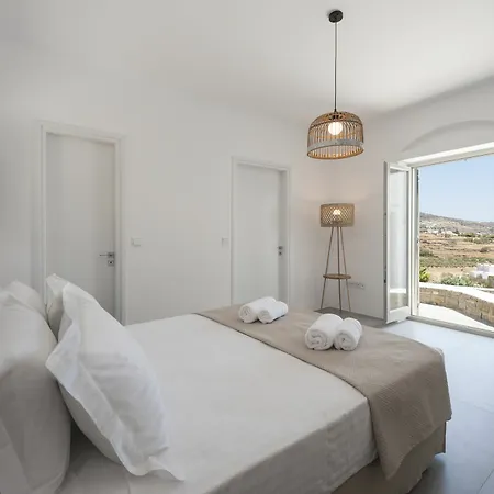 Niriides Luxury Alikí